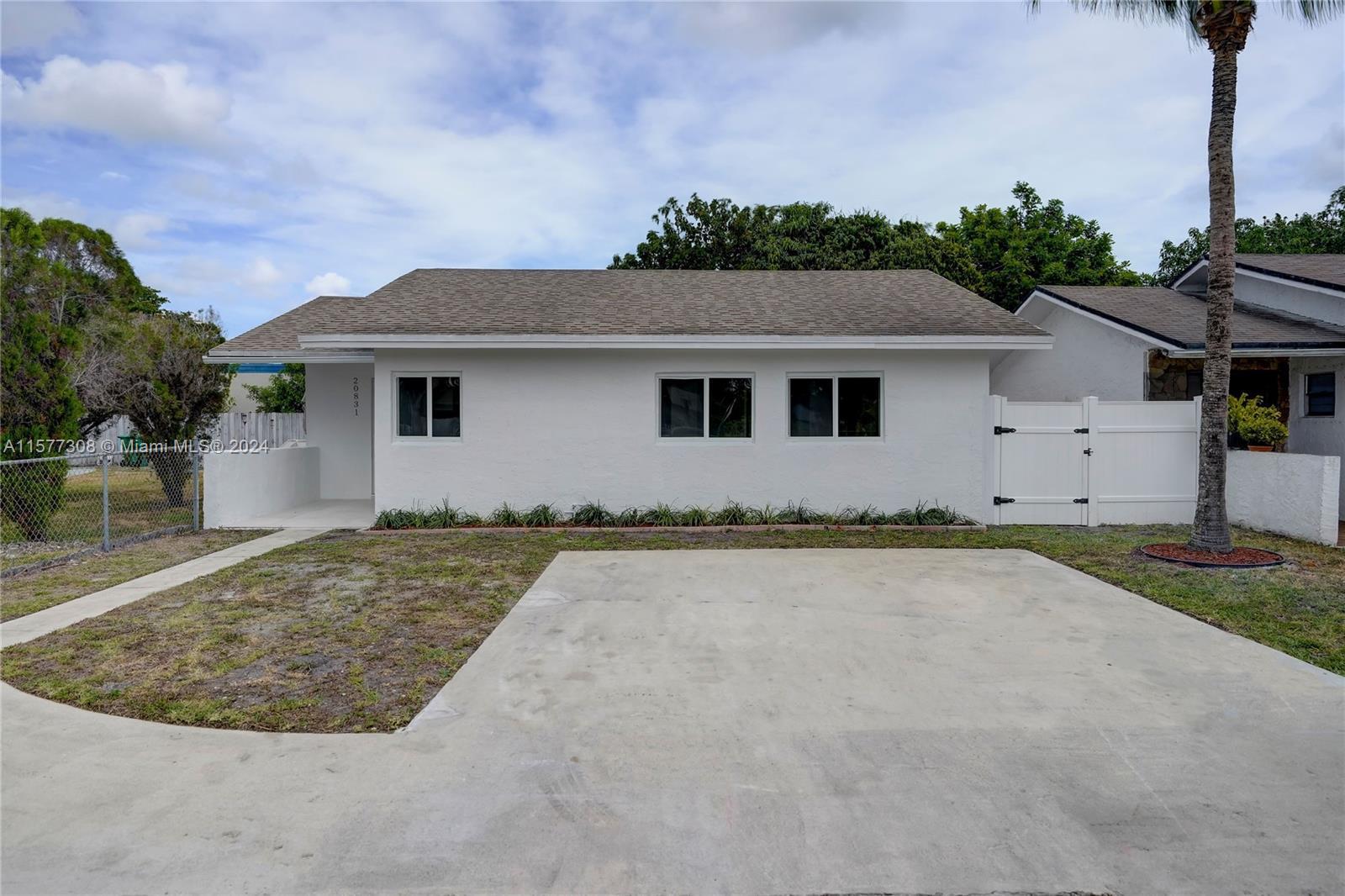 Photo of 20831 NW 28th Ave in Miami Gardens, FL