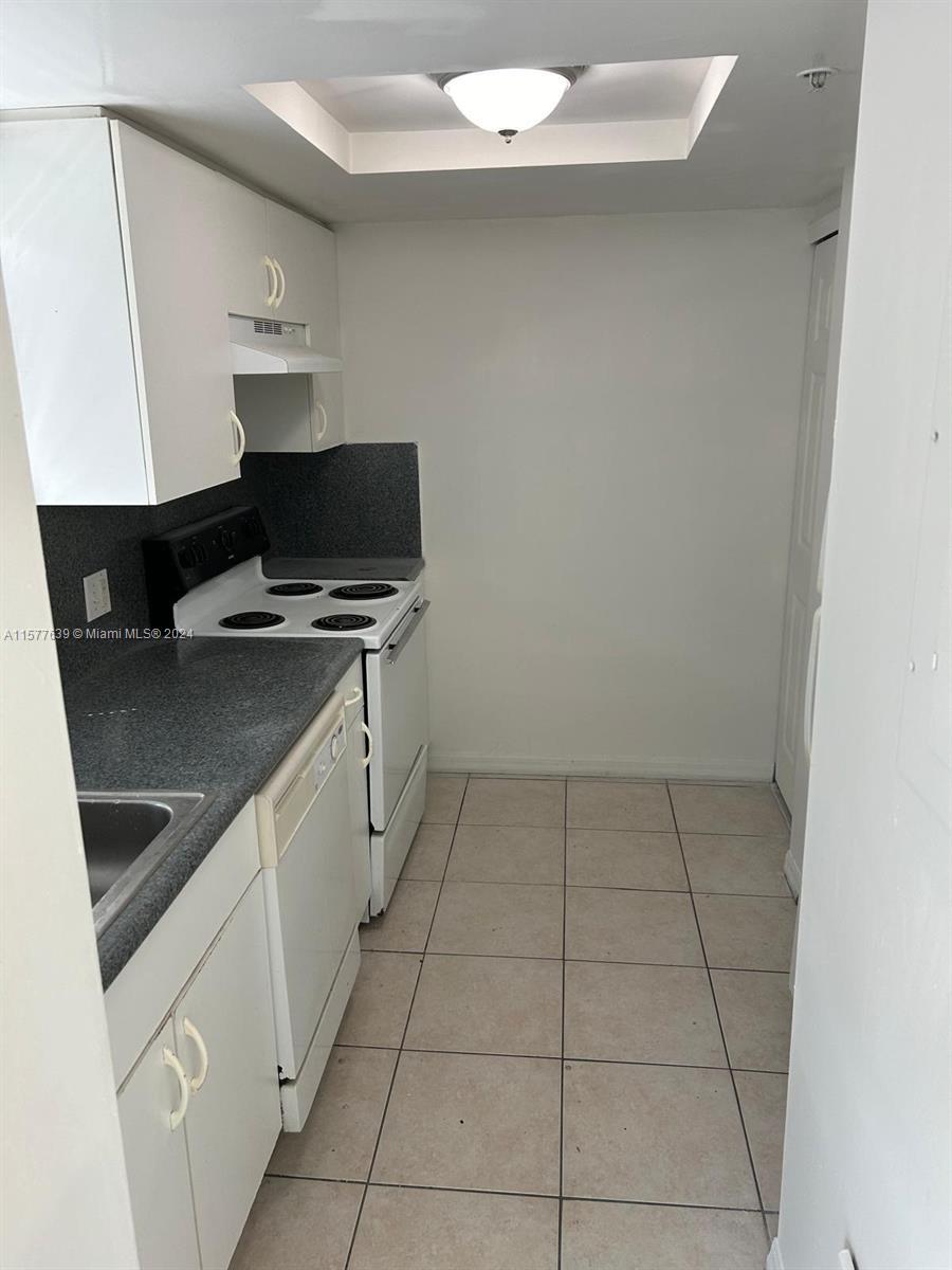Photo of 2475 NW 16th St Rd #207 in Miami, FL