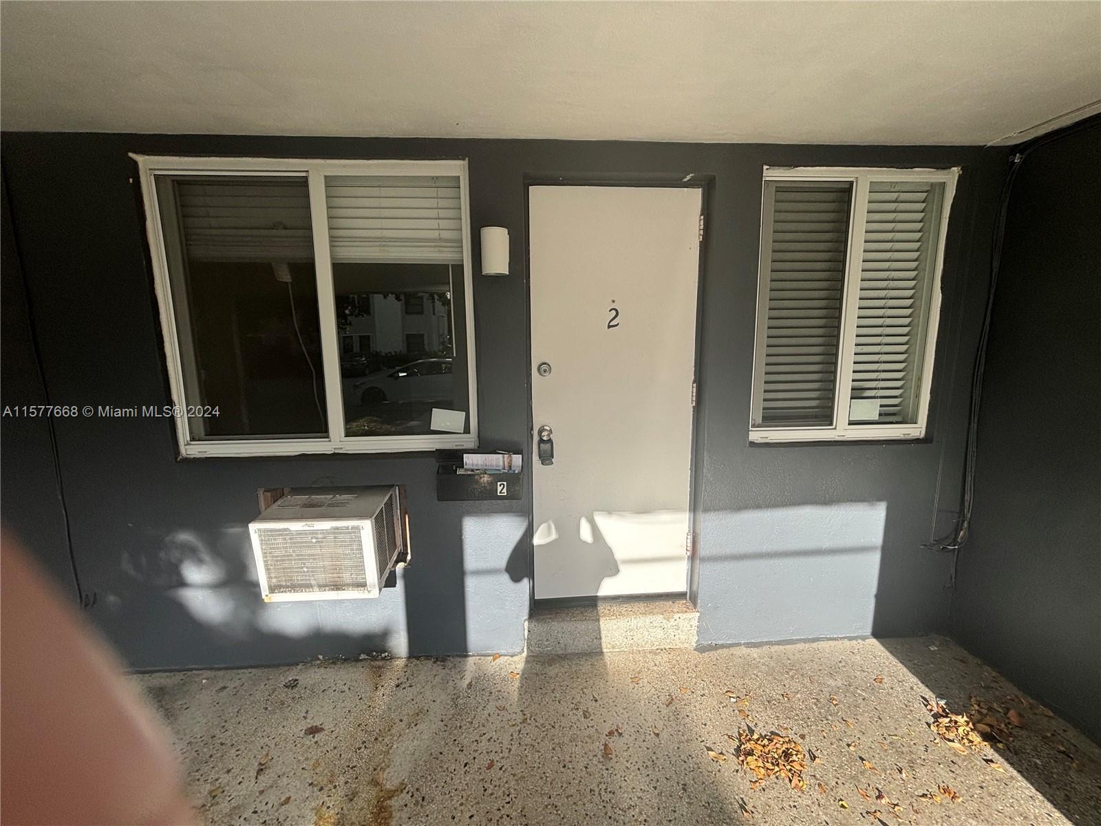 Photo of 610 NE 12th Ave #2 in Fort Lauderdale, FL