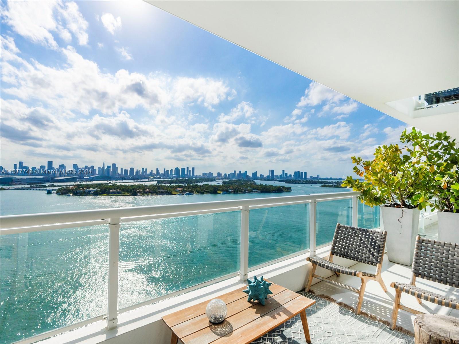 Beautifully appointed 1-bedroom, 1-bathroom residence in the prestigious Bentley Bay North Tower boa