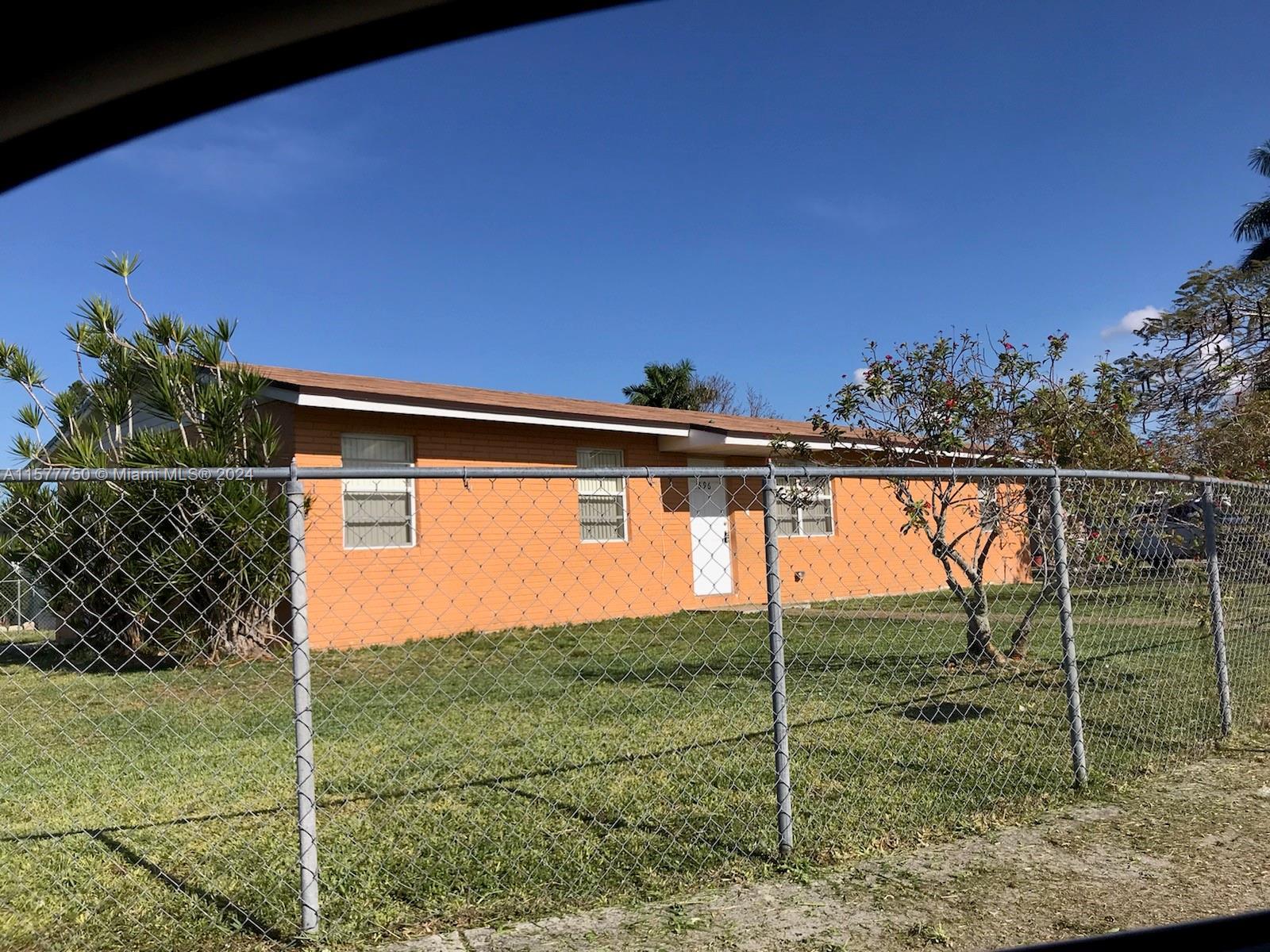 Photo of 696 SW 16th Ter in Homestead, FL
