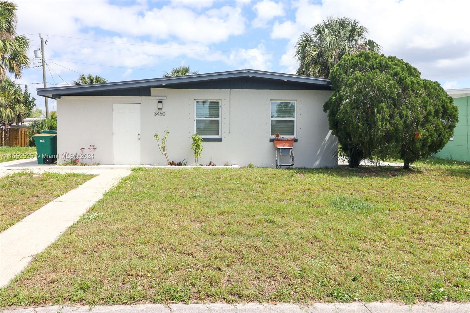 Photo of 3460 Normandy Dr in Port Charlotte, FL