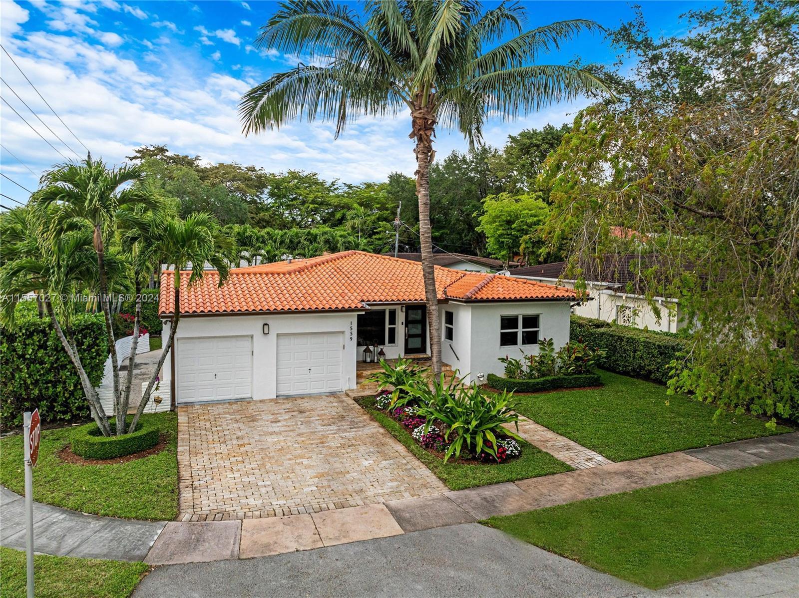 Photo of 1559 Trevino Ave in Coral Gables, FL