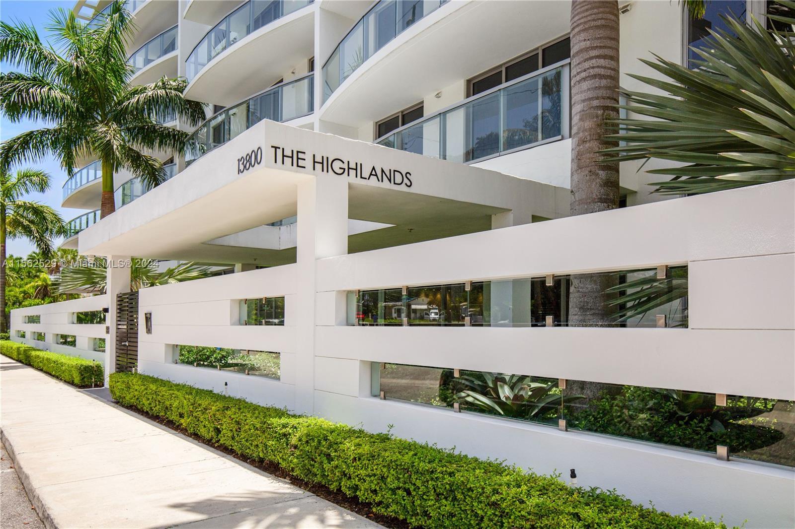 Photo of 13800 Highland Dr #202 in North Miami Beach, FL