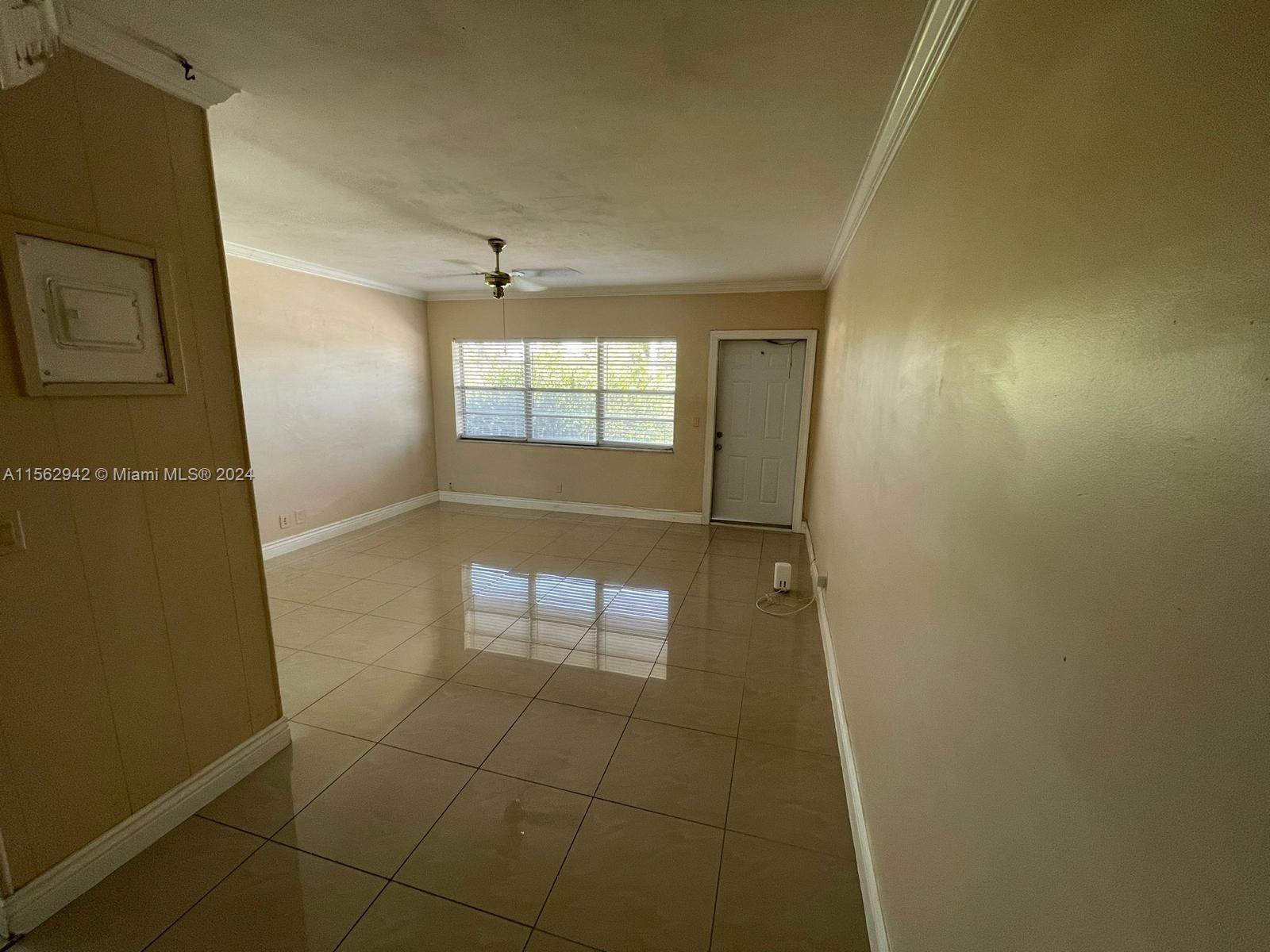 Photo of 230 SW 11th Ave #12 in Hallandale Beach, FL