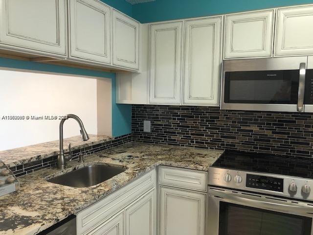 Photo of 5200 NW 31st Ave #155 in Fort Lauderdale, FL