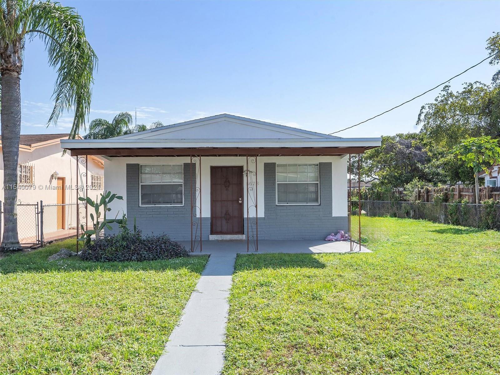 Photo of 5628 SW 18th St in West Park, FL