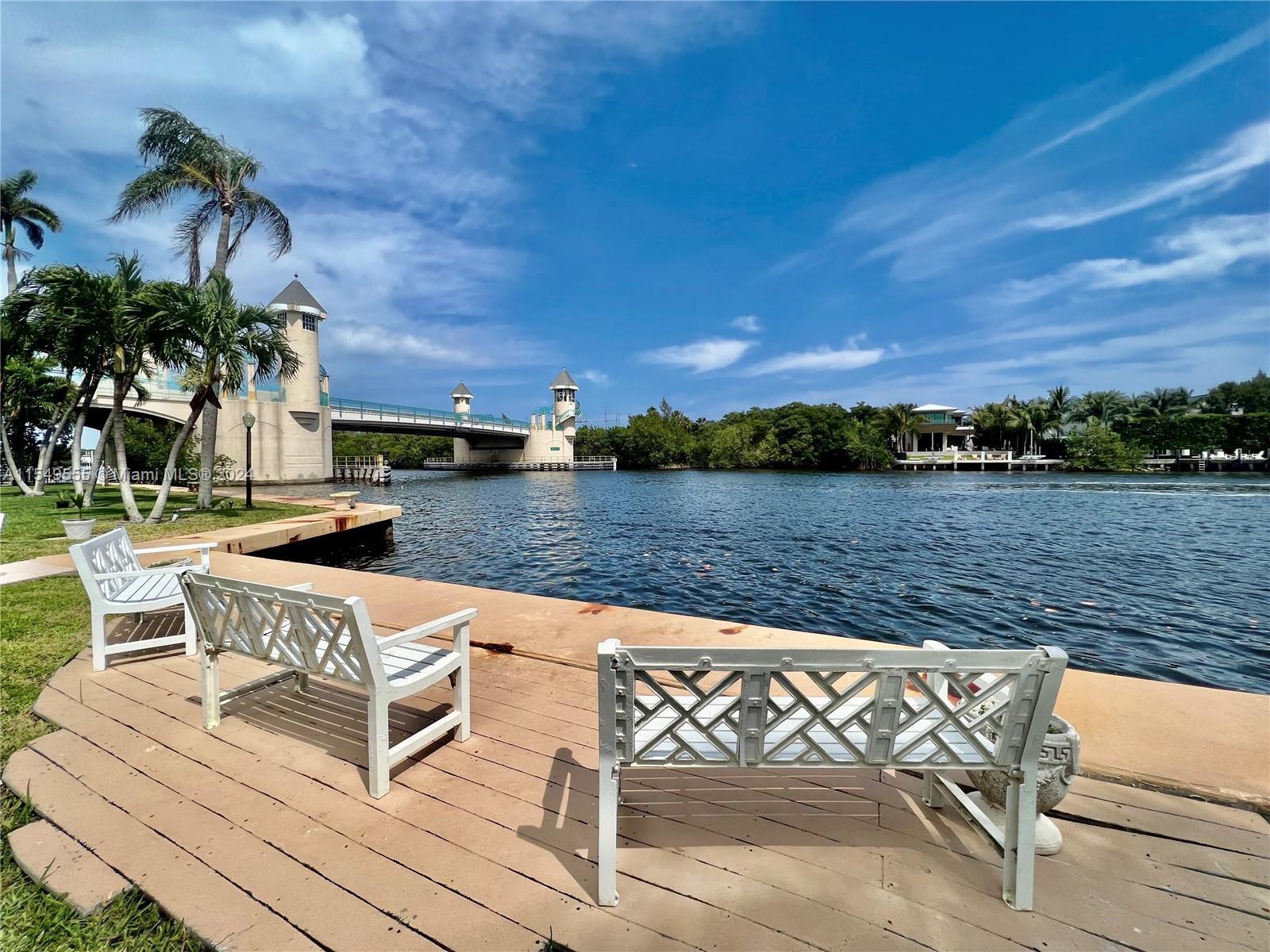 $5000.00 CREDIT FROM SELLER AT CLOSING! In addition to the intracoastal in your backyard, this unit 