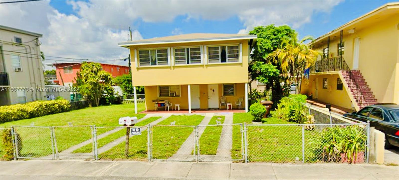 Investor's Dream! This spacious duplex in East Hialeah offers limitless potential. With its prime lo