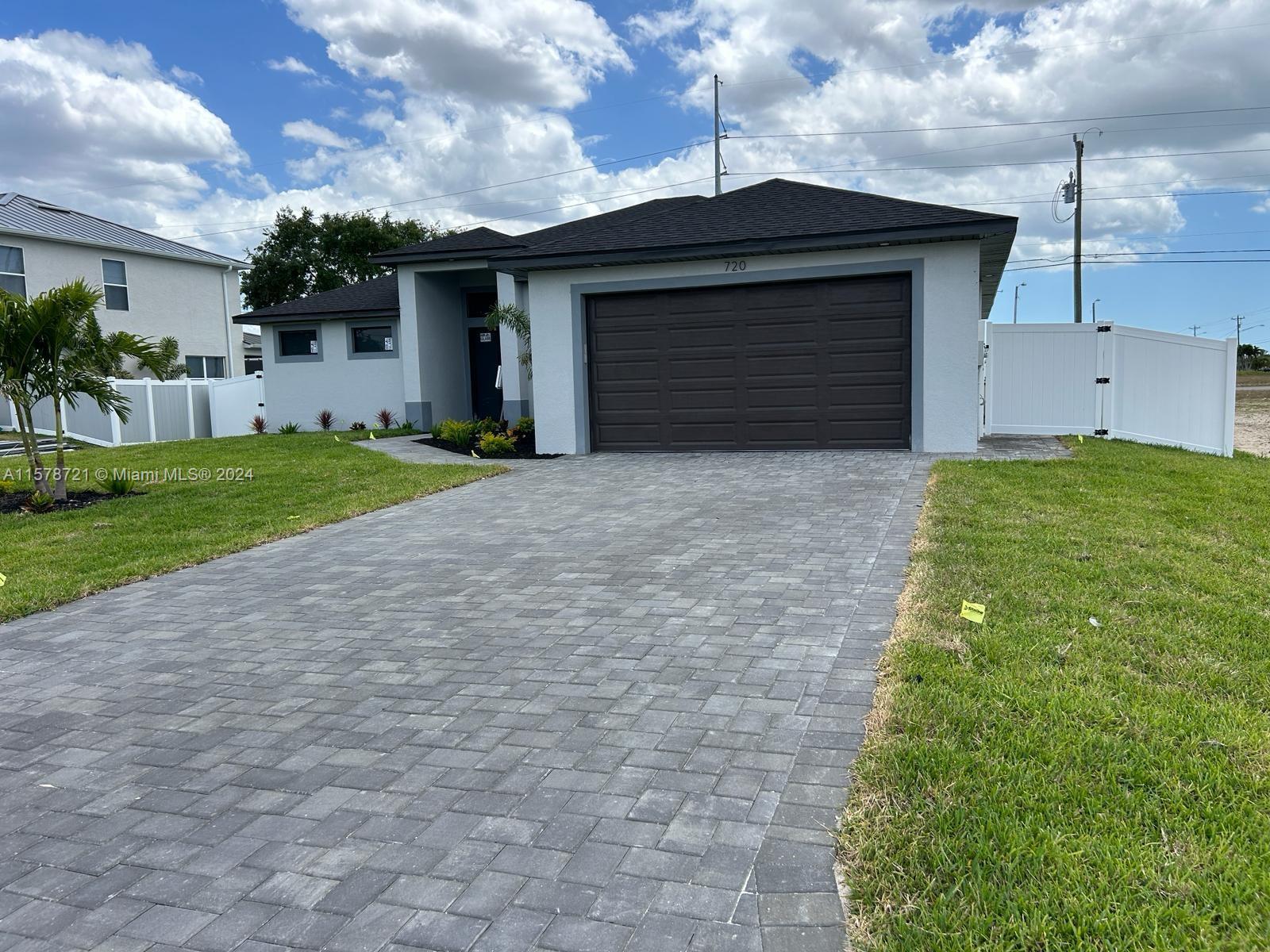 Photo of 720 NW 8th Ter in Cape Coral, FL