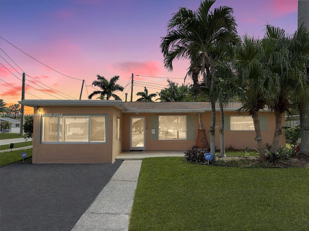Photo of 1125 N 14th Ave in Hollywood, FL