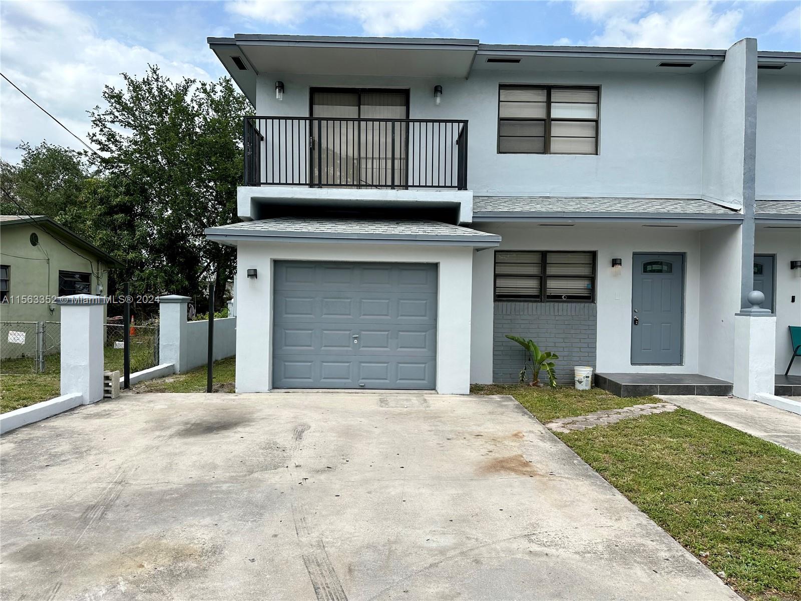 Photo of 2455 NW 93rd St #2455 in Miami, FL