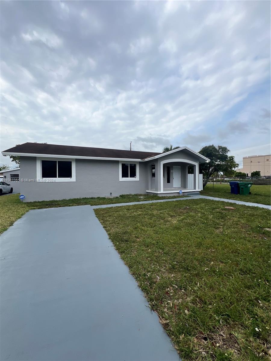 Photo of 3280 NW 213th Ter in Miami Gardens, FL