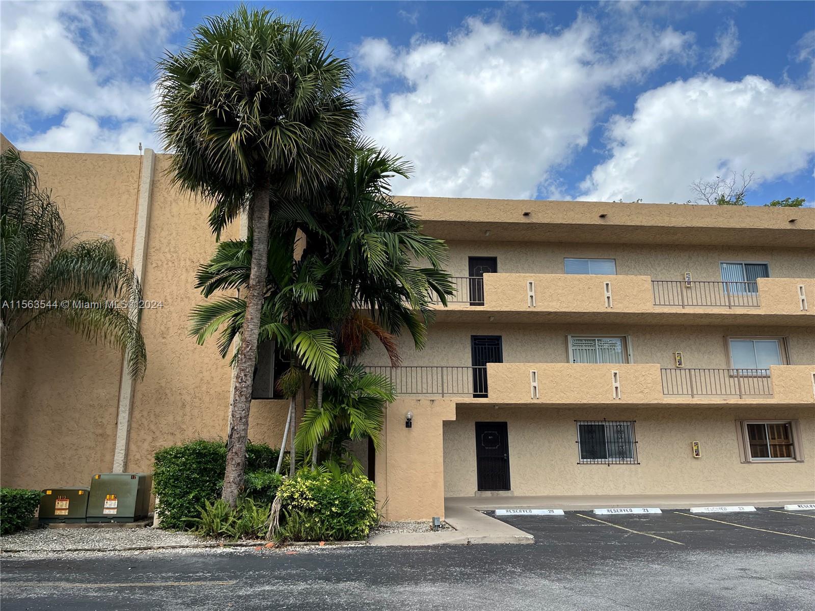 Spacious 1,235 sq ft FIRST FLOOR 2 bedroom/2 baths unit ready to be REMODELED! Located in the heart 