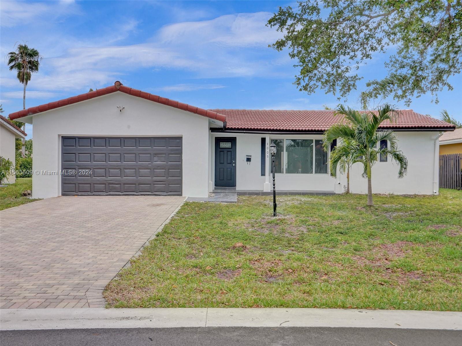 Photo of 4005 NW 76th Ave in Coral Springs, FL