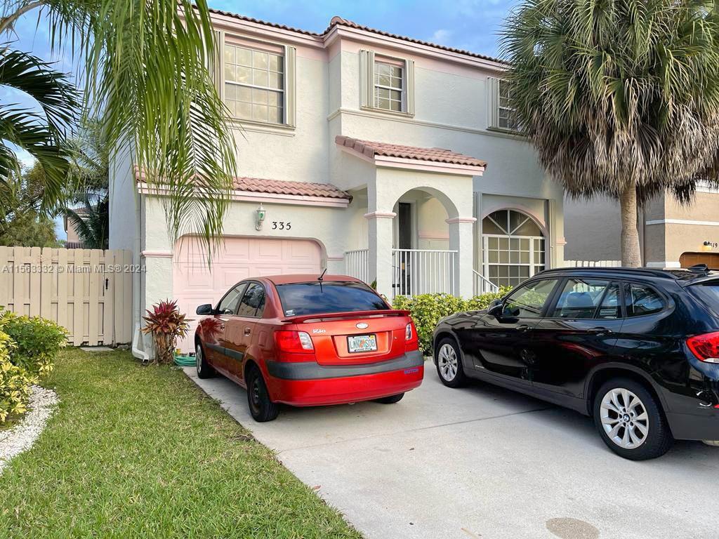 Photo of 335 NW 152nd Ln in Pembroke Pines, FL