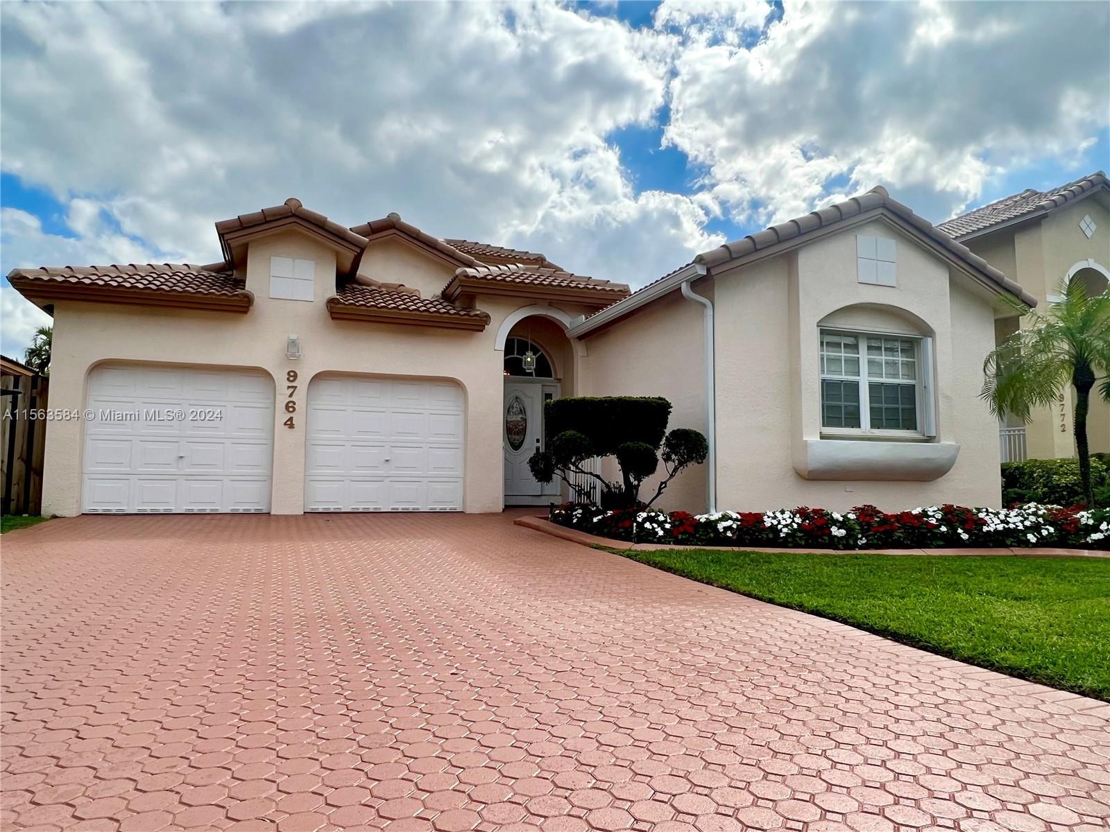 Photo of 9764 NW 32nd St in Doral, FL