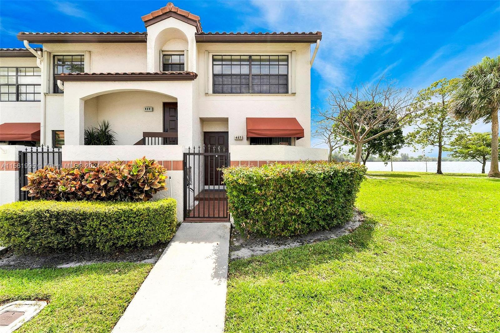 Photo of 407 Lincoln Ct #None in Deerfield Beach, FL