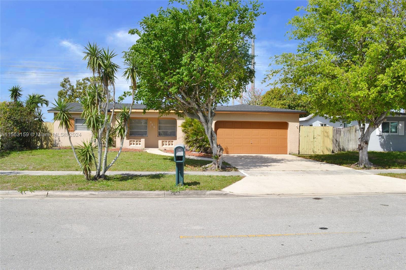 Photo of 717 NW 70th Wy in Margate, FL
