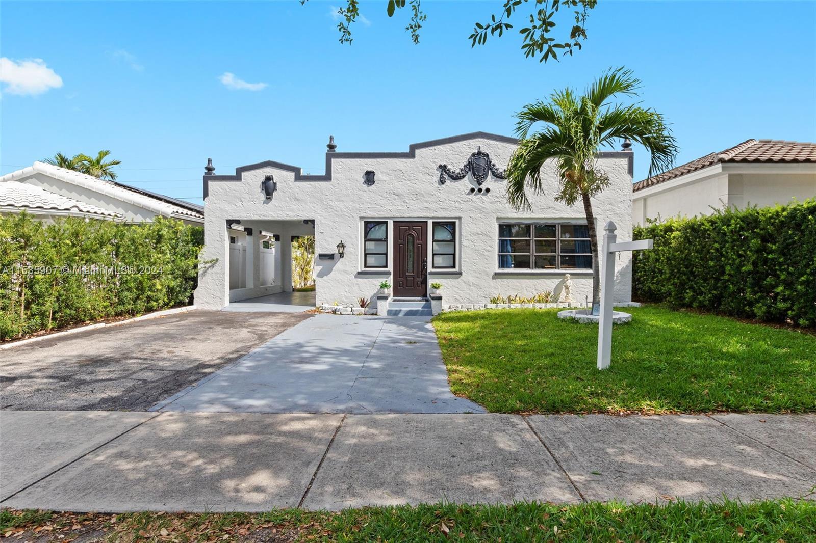 Photo of 1517 Monroe St in Hollywood, FL