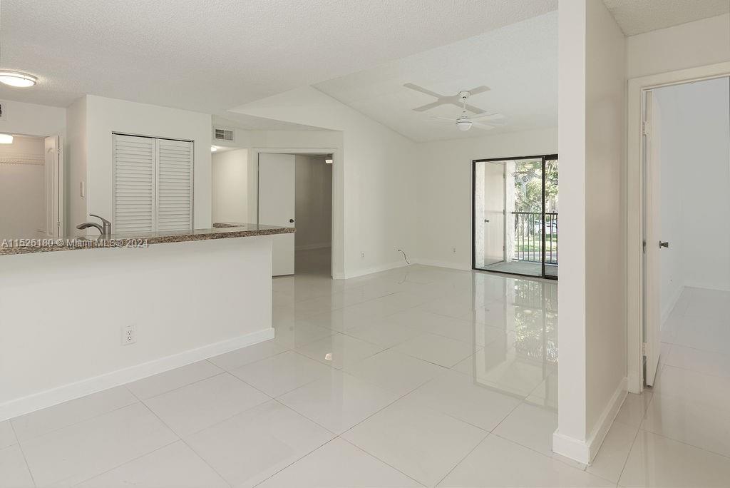 Photo of 640 S Park Rd #21-4 in Hollywood, FL