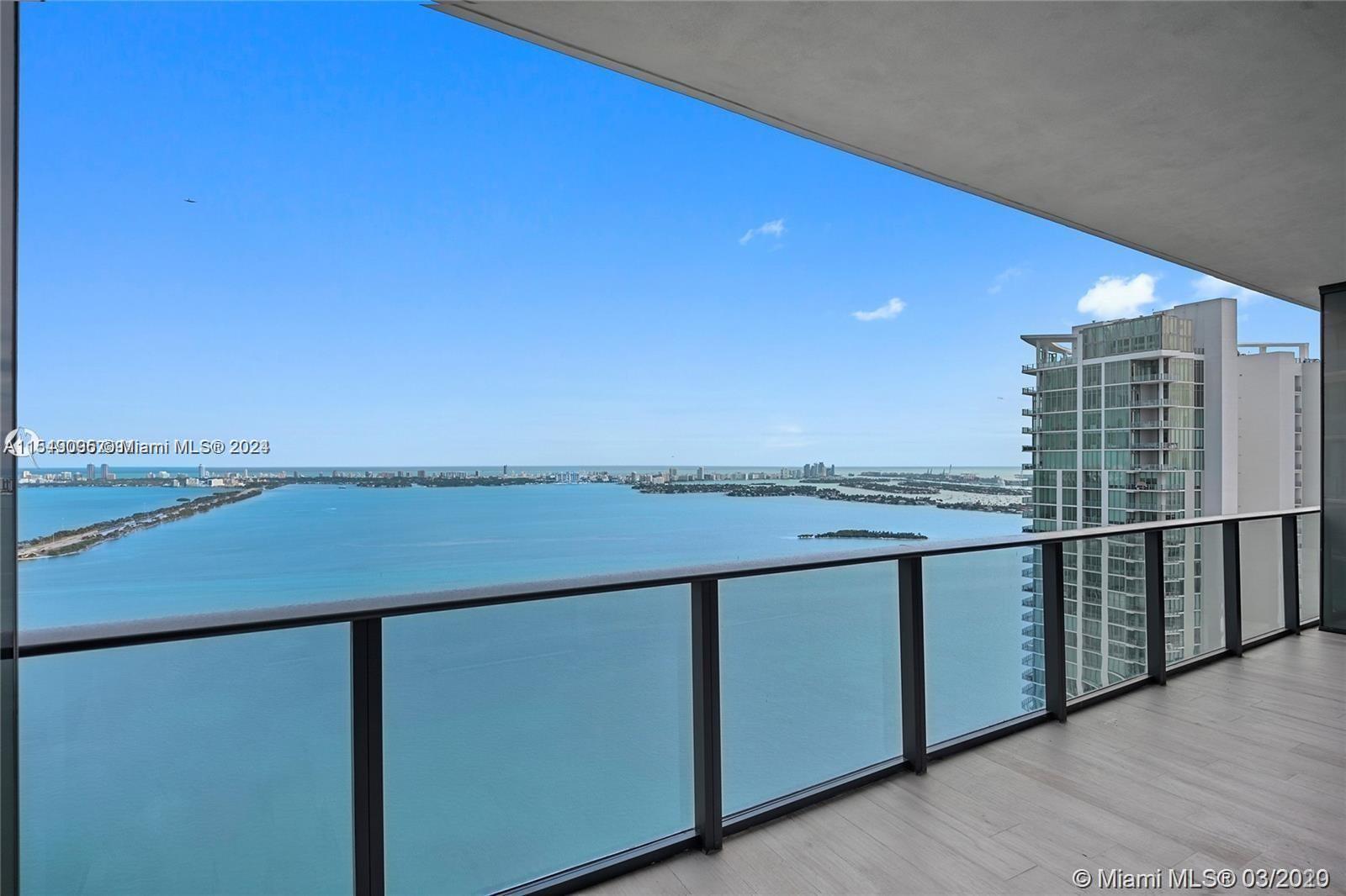 Amazing 2 Bedrooms, 3 full Bathrooms unit with breathtaking bay views. This unit offers beautiful ma