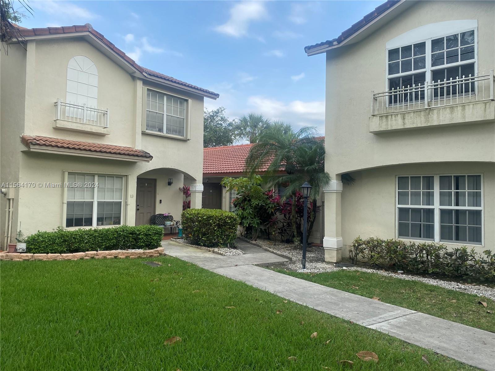 Photo of 111 NW 108th Ave #111 in Pembroke Pines, FL