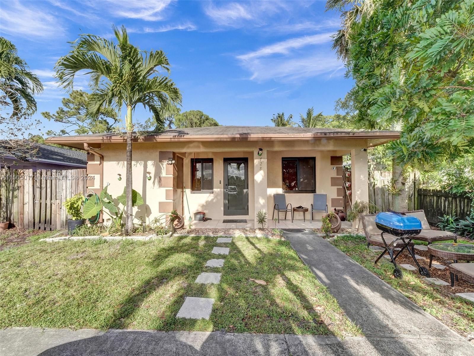 Welcome to your new home in Riverland, Fort Lauderdale! This single-family residence offers upgrades