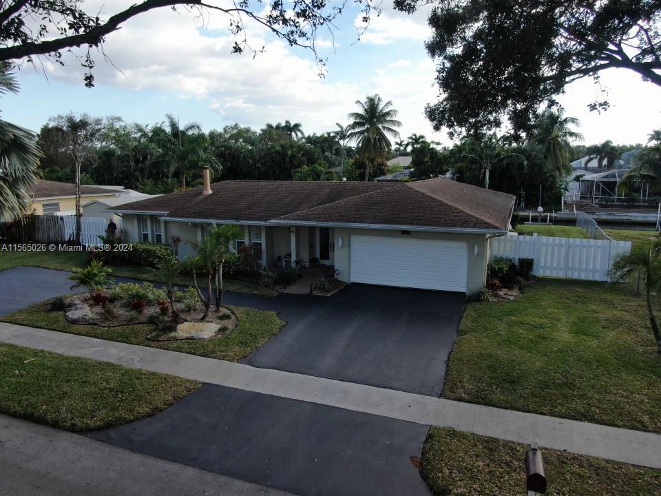 Photo of 5920 SW 18th St in Plantation, FL