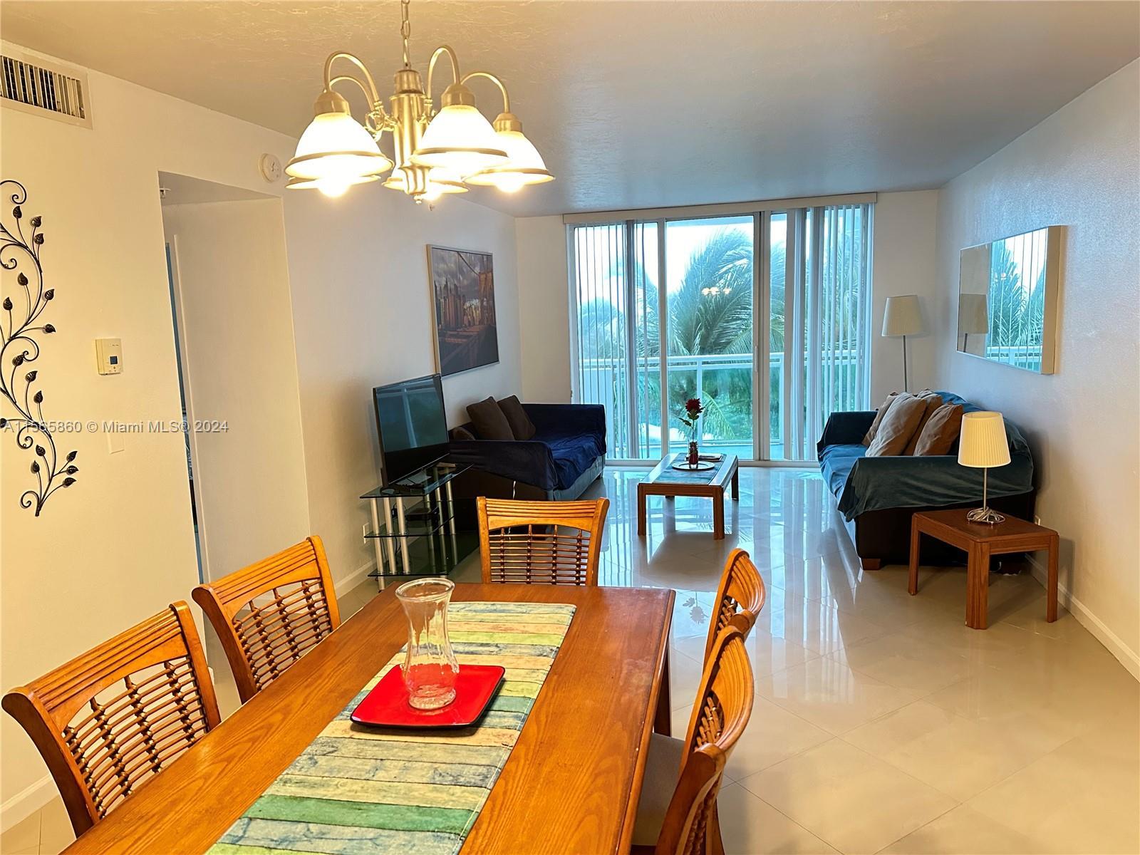 Photo of 3001 S Ocean Dr #423 E in Hollywood, FL