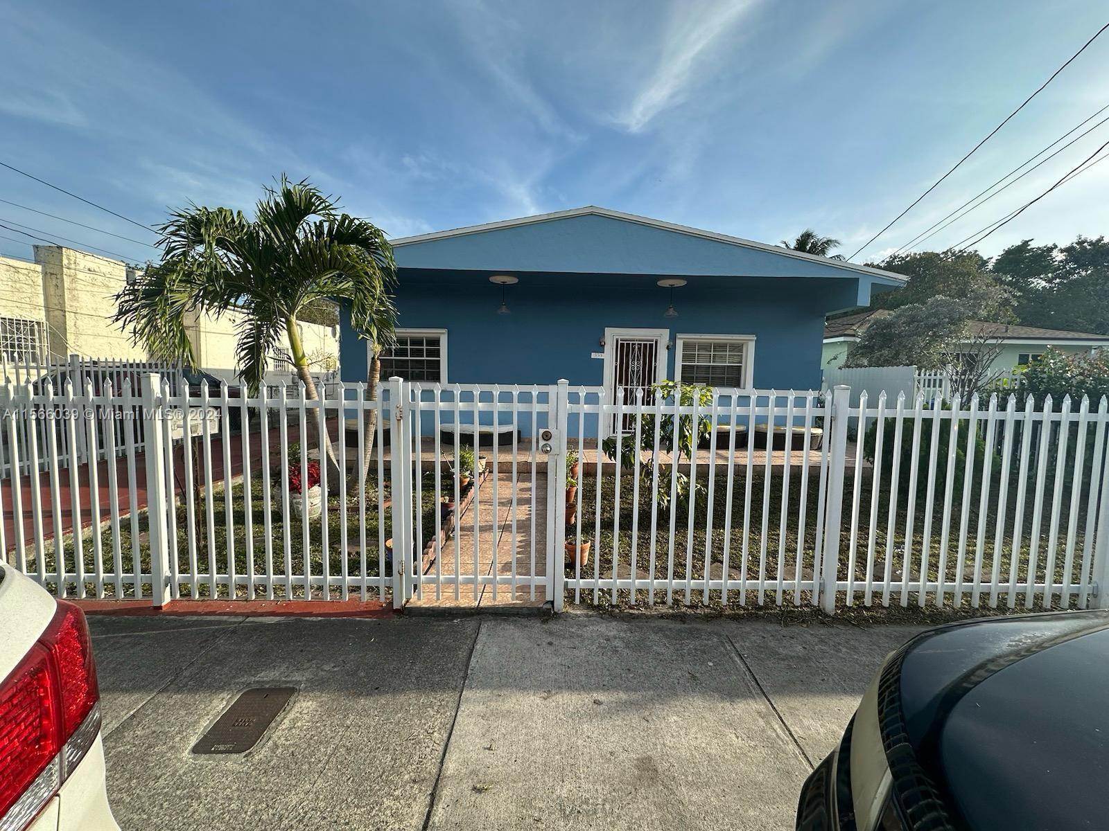 Photo of 1228 NW 27th St in Miami, FL