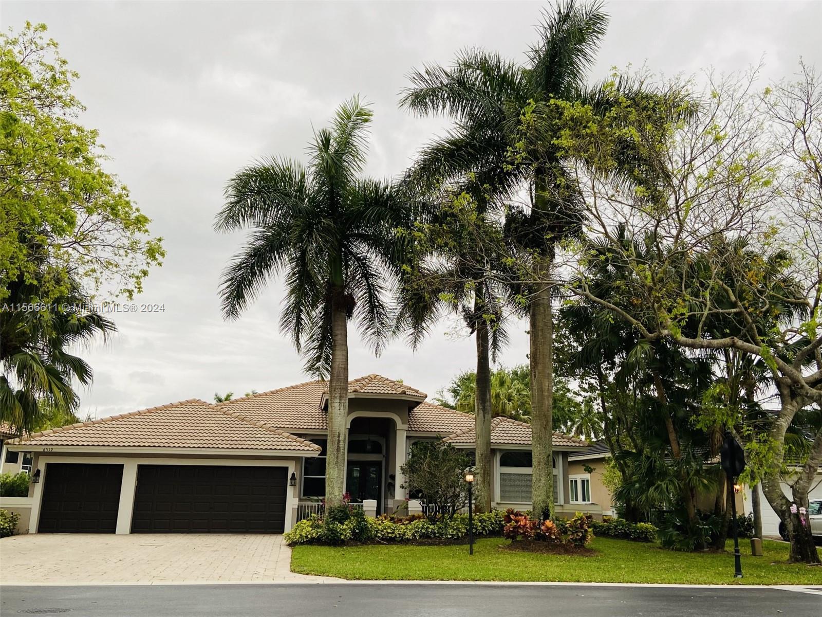 Photo of 6512 NW 99th Ave in Parkland, FL