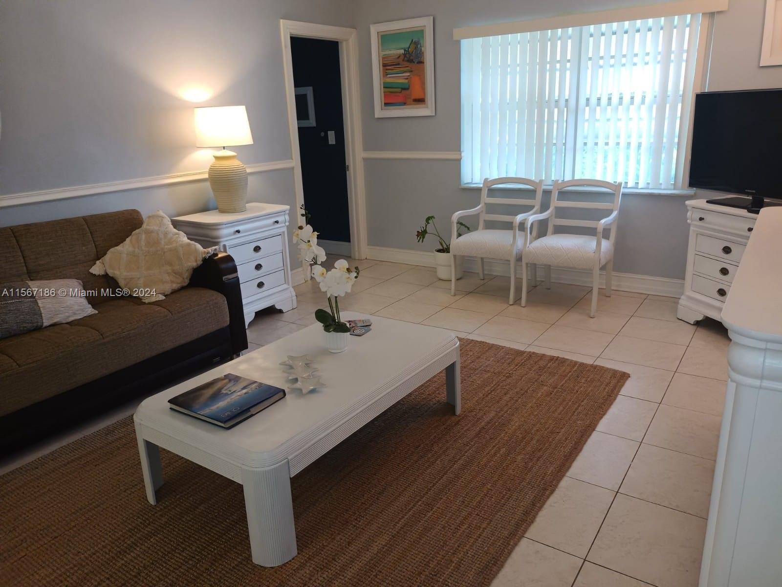 Photo of 1520 Mckinley St #210E in Hollywood, FL