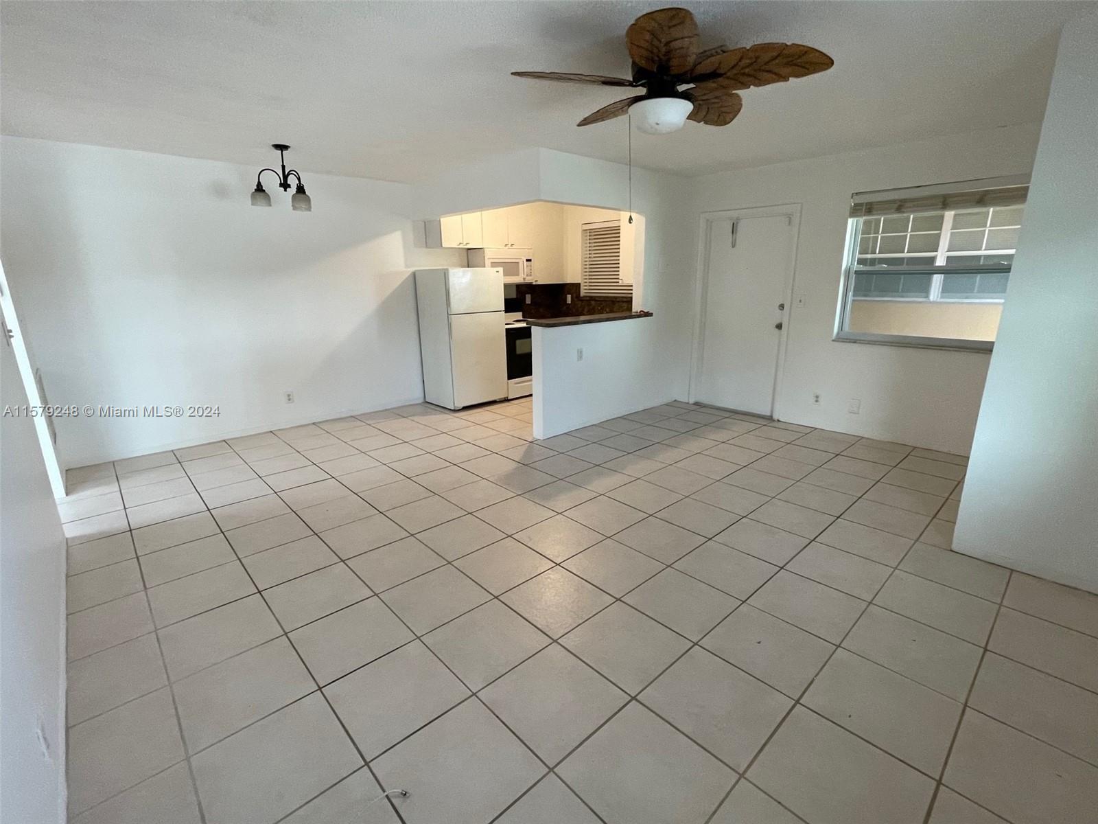 Photo of 1702 Mckinley St #11 in Hollywood, FL
