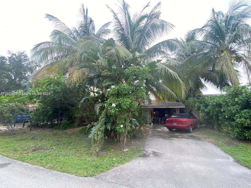 Photo of 626 NW 45th St in Oakland Park, FL