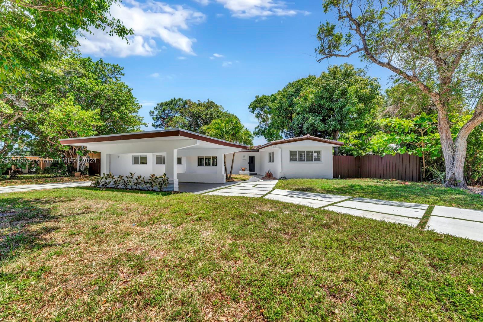Photo of 2117 Coral Gardens Dr in Wilton Manors, FL
