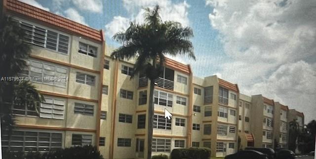 Photo of 2501 NW 41st Ave #402 in Lauderhill, FL