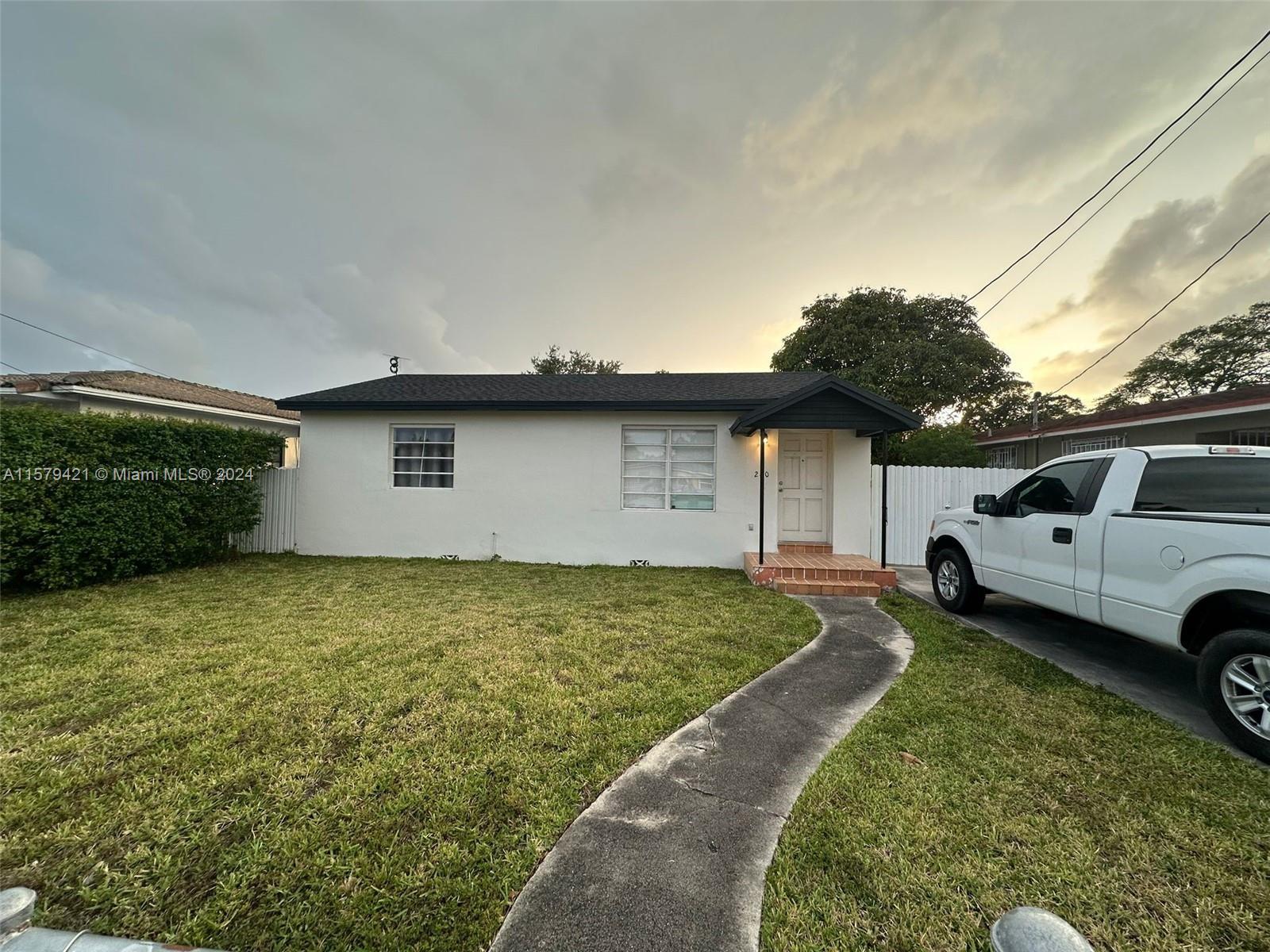 Photo of 240 NW 32nd Pl in Miami, FL