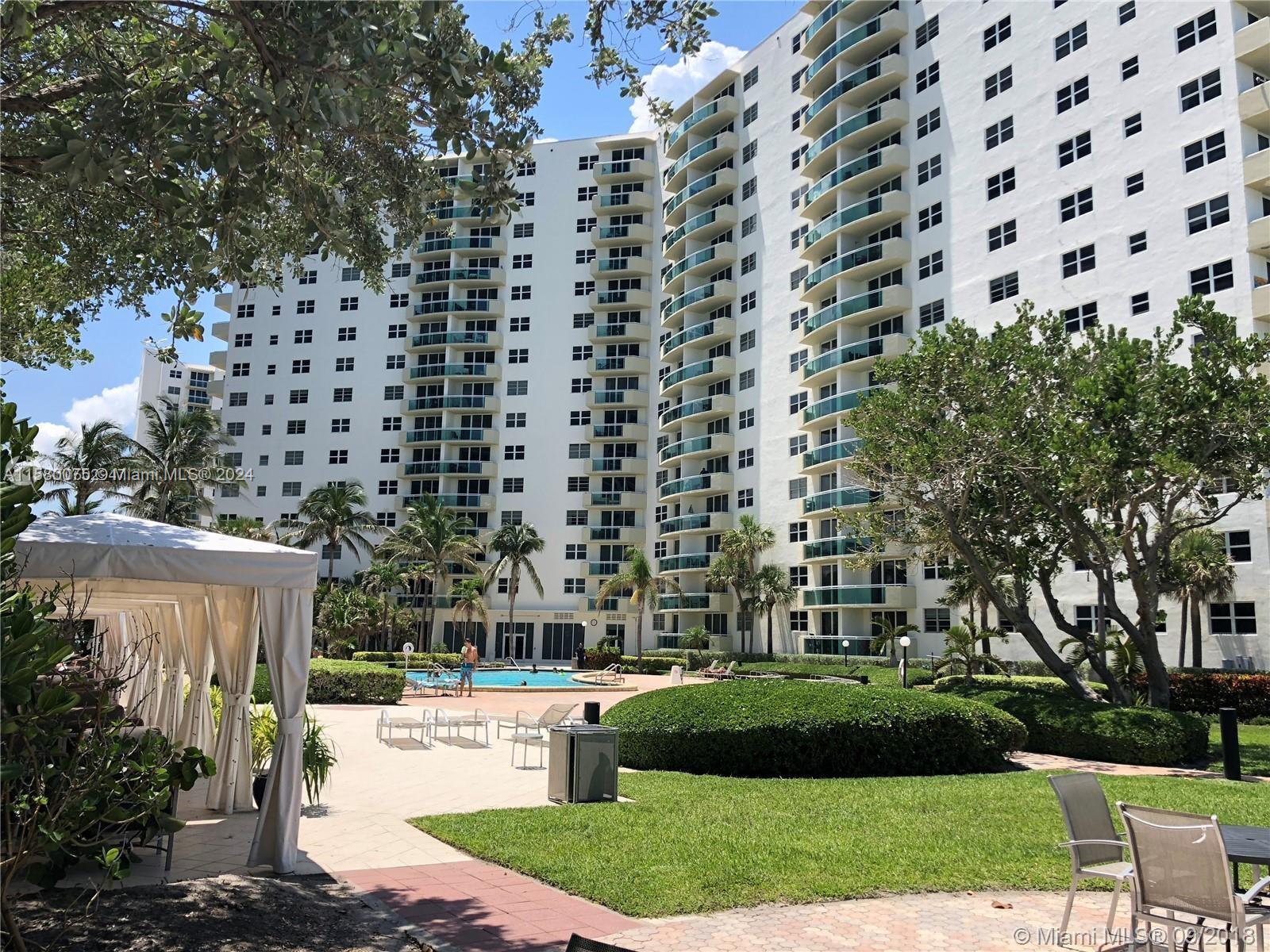 Photo of 3000 S Ocean Dr #1220 in Hollywood, FL