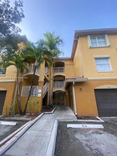 Photo of 165 NW 96th Ter #3-104 in Pembroke Pines, FL