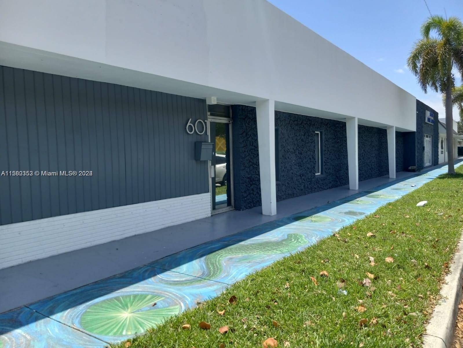 Photo of 601 S 21st Ave in Hollywood, FL