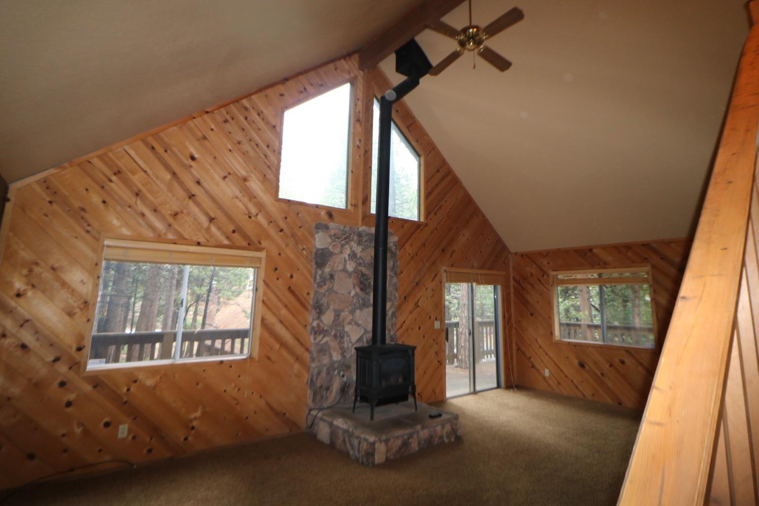 Photo of 2555 Fairway Dr in Arnold, CA