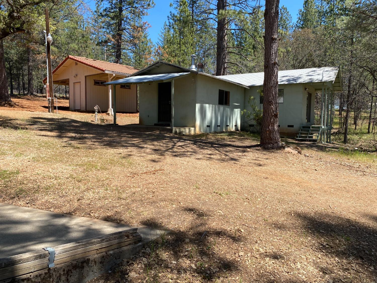Photo of 987 Gorley Ln in Railroad Flat, CA