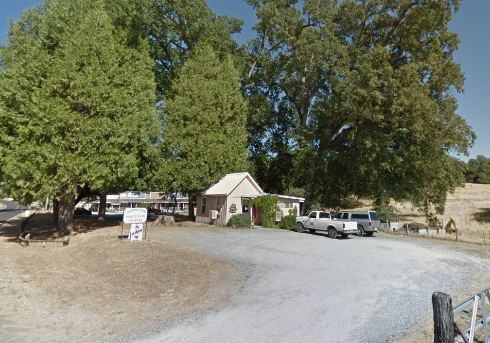 Photo of 7862 Mountain Ranch Rd in Mountain Ranch, CA