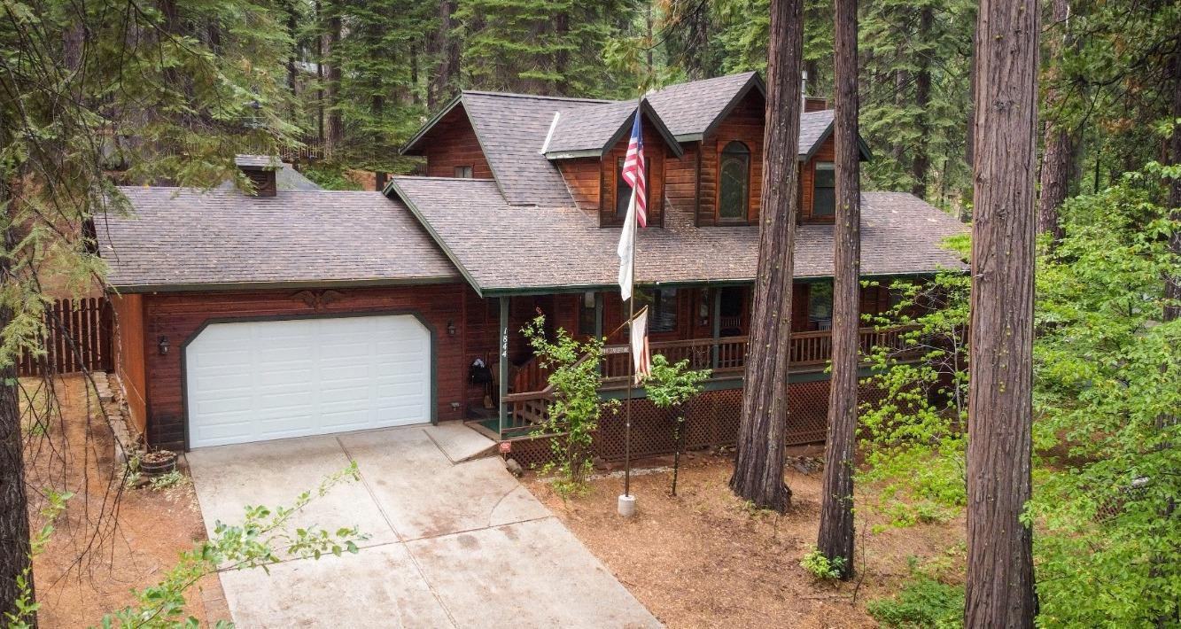 Photo of 1844 Pine Dr in Arnold, CA
