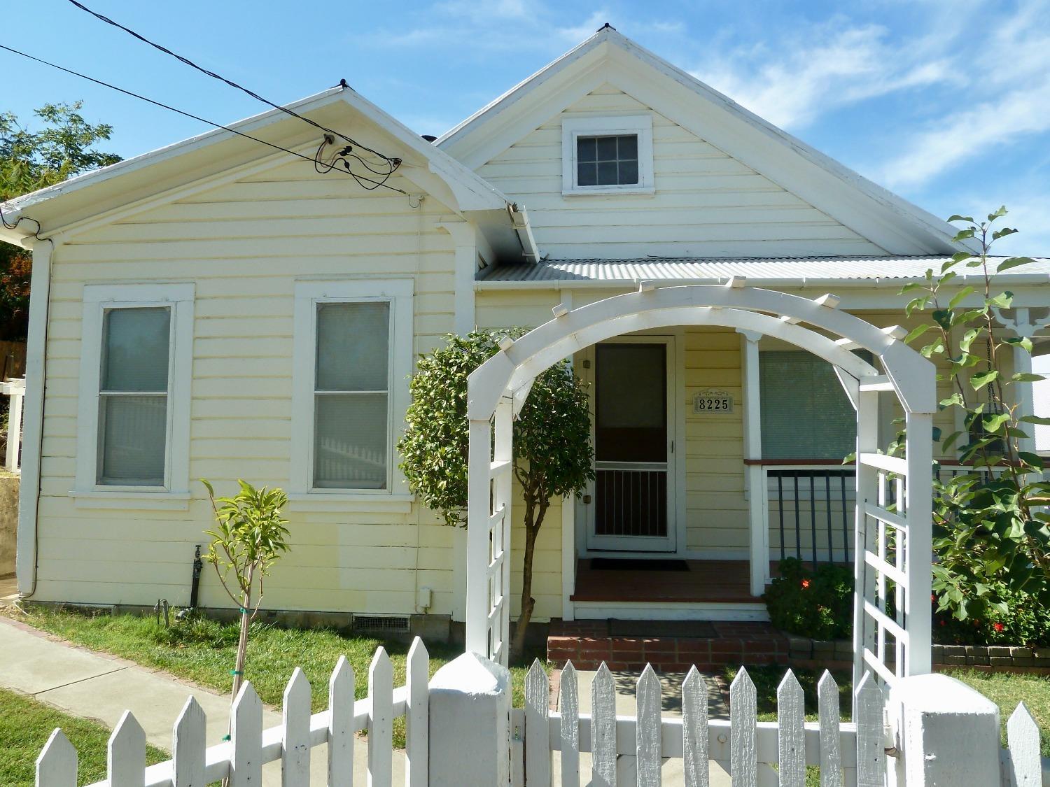 Photo of 8225 Marlette St in Mokelumne Hill, CA