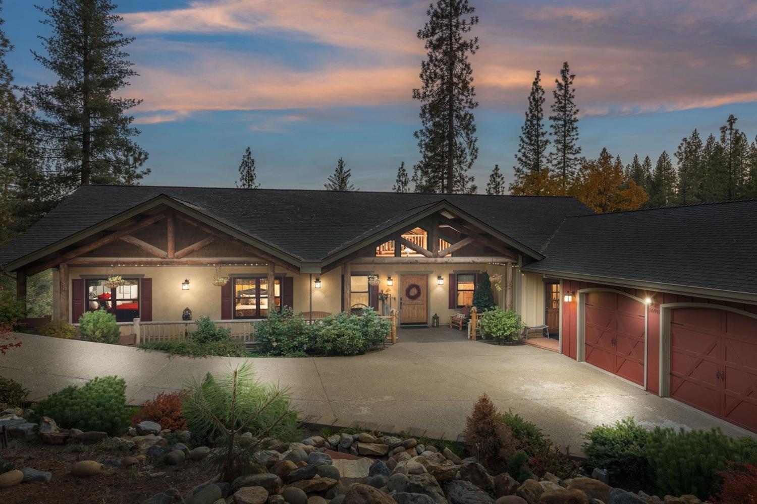 Photo of 1698 Lightning Ln in Arnold, CA