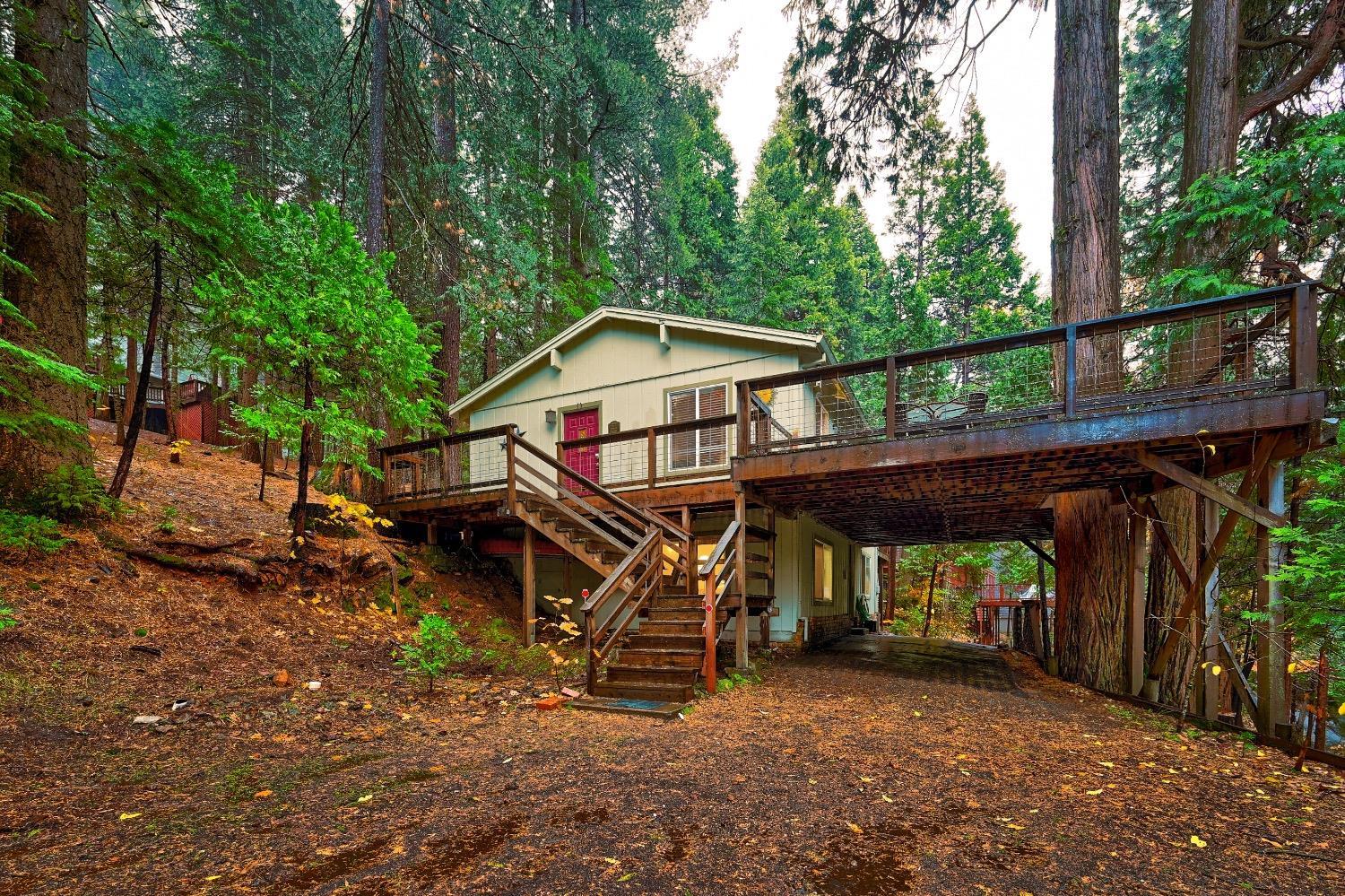 Photo of 3189 Lakewood Dr in Arnold, CA