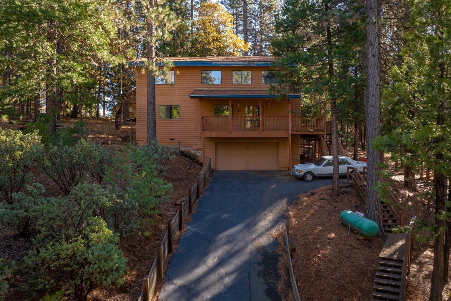 Photo of 1809 Kit Carson Cir in Arnold, CA