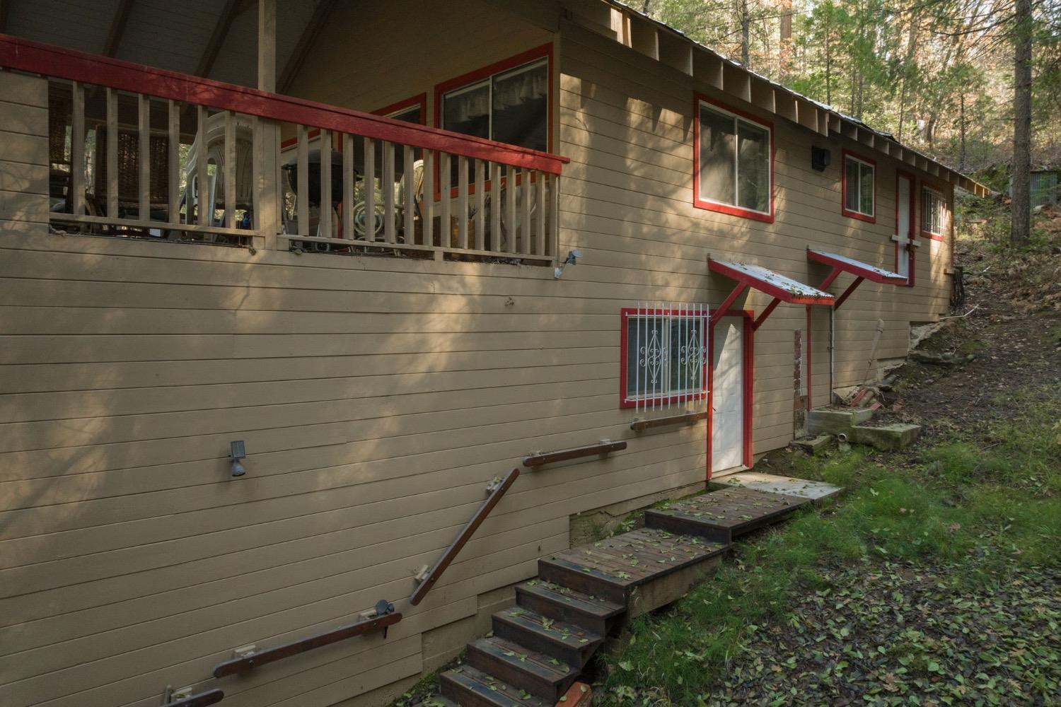 Photo of 5353 Segale Rd in Avery, CA
